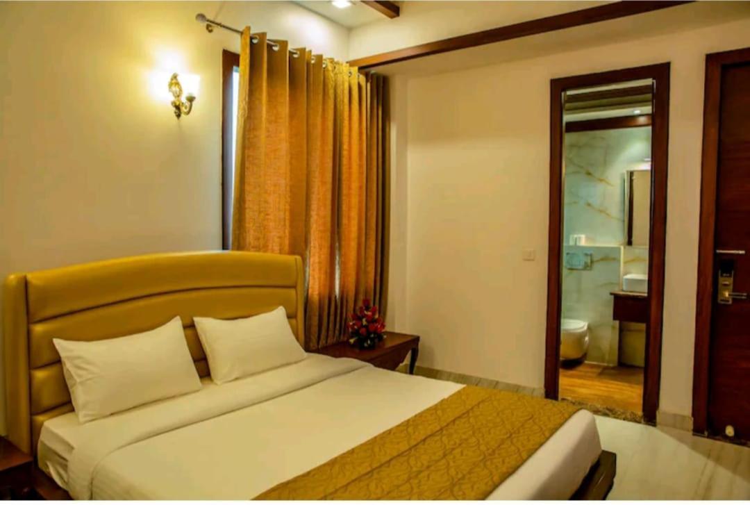 Hotel Agra Grande By Goyal Hoteliers Luaran gambar