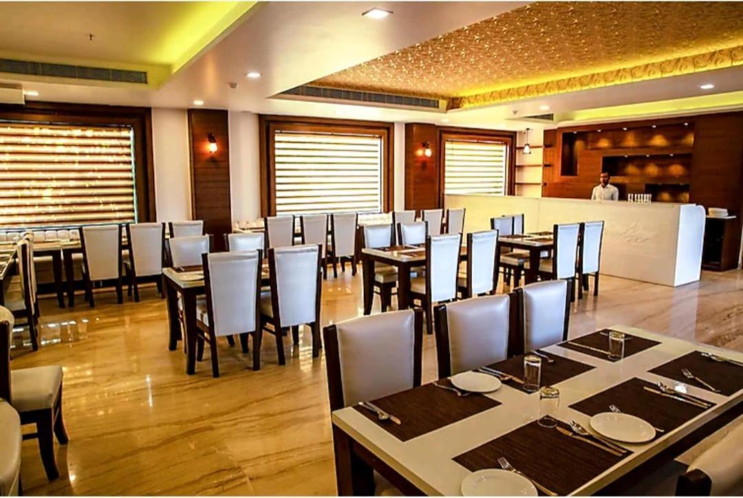 Hotel Agra Grande By Goyal Hoteliers Luaran gambar