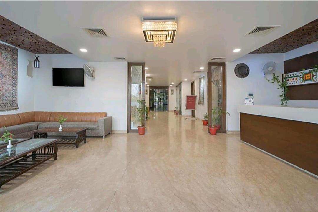Hotel Agra Grande By Goyal Hoteliers Luaran gambar