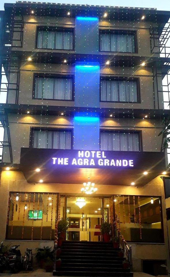 Hotel Agra Grande By Goyal Hoteliers Luaran gambar